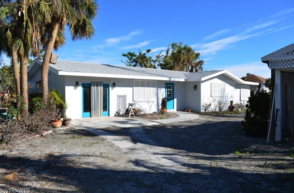 450 Birdsong Pl, Sanibel, FL 33957