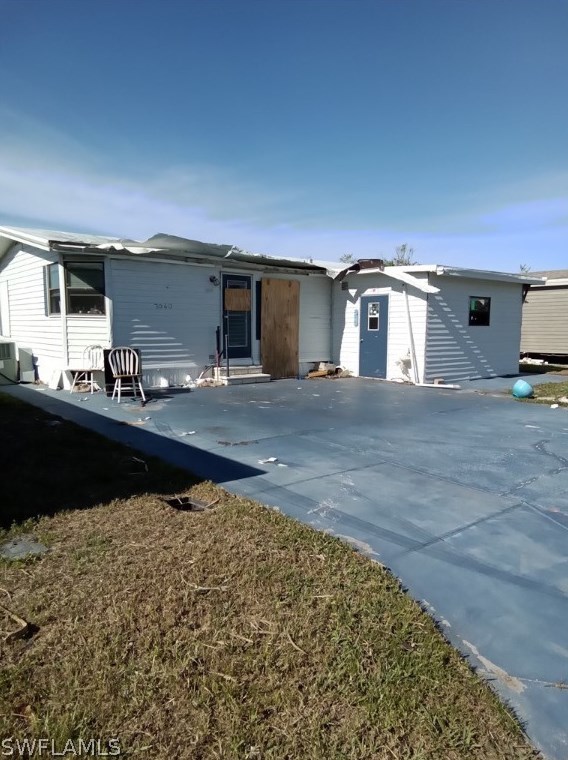 7060 Cobiac Dr, Saint James City, FL 33956