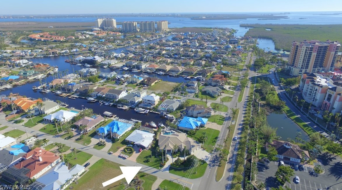 1534 56th Ter, Cape Coral, FL 33914-8011