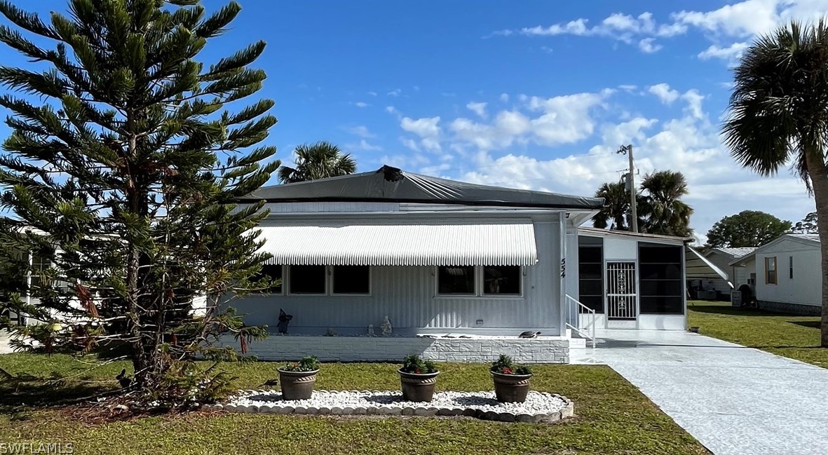 554 Peace Lake Ct, Fort Myers, FL 33917-7410