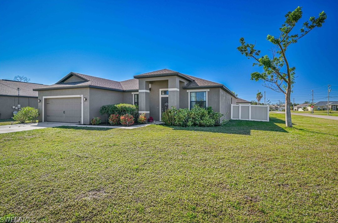 2210 19th Ave, Cape Coral, FL 33990-4710