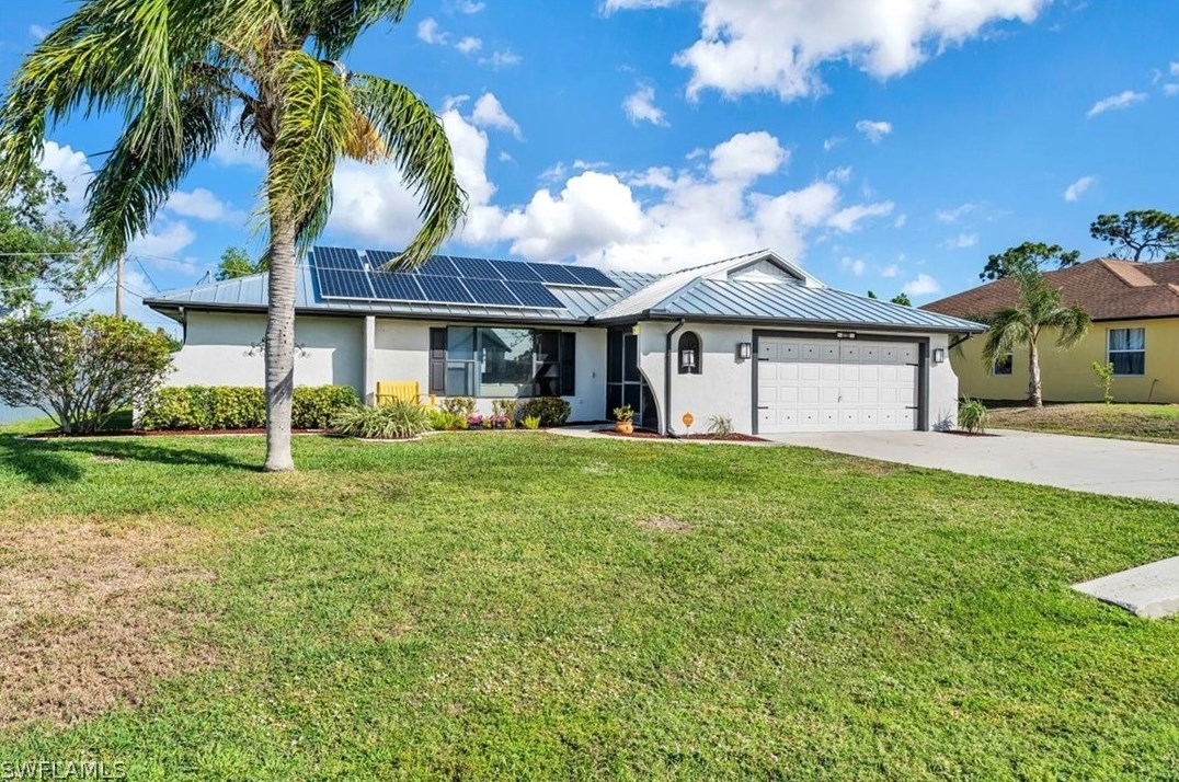 8061 Kansas Rd, Fort Myers, FL 33967-3197
