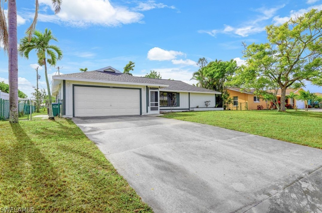 412 Gleason Pkwy, Cape Coral, FL 33914-7813