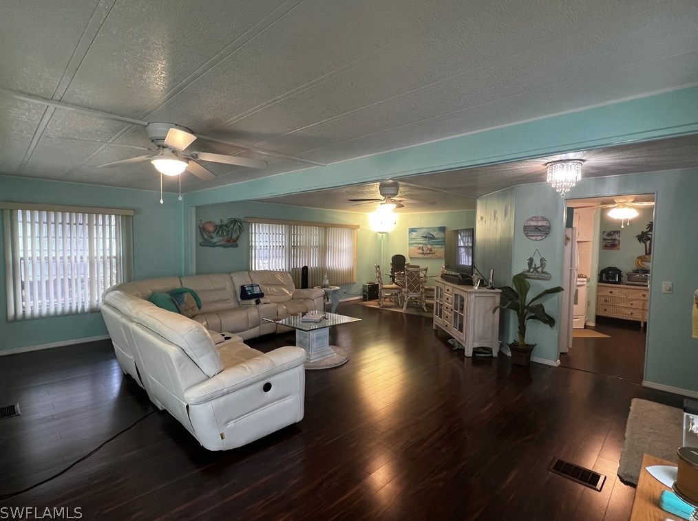 577 Hogan Dr, Fort Myers, FL 33903-2647