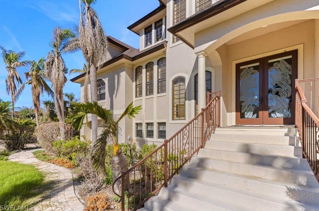 5235 Indian Ct, Sanibel, FL 33957