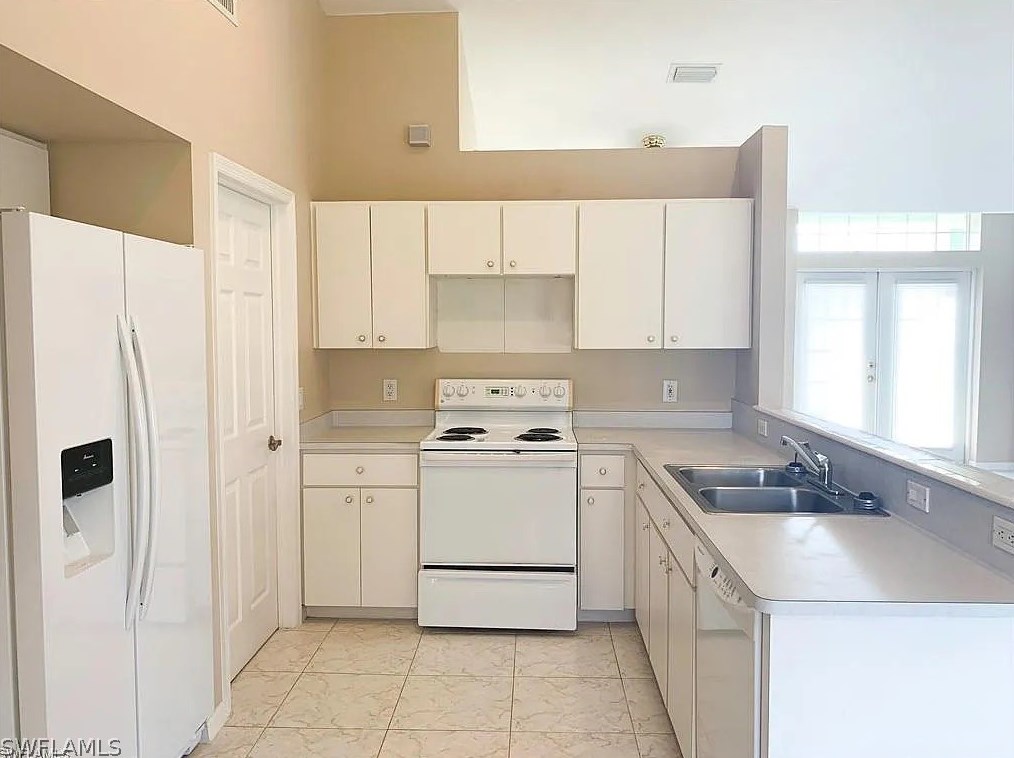 2615 Surfside Blvd, Cape Coral, FL 33914