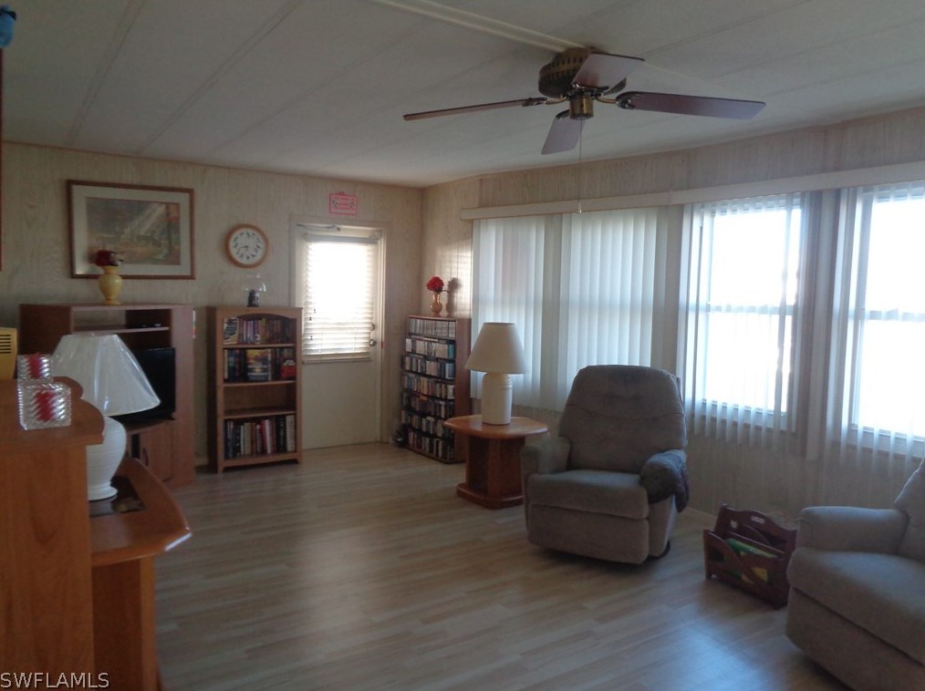3016 Longview Ln, Fort Myers, FL 33917-1542