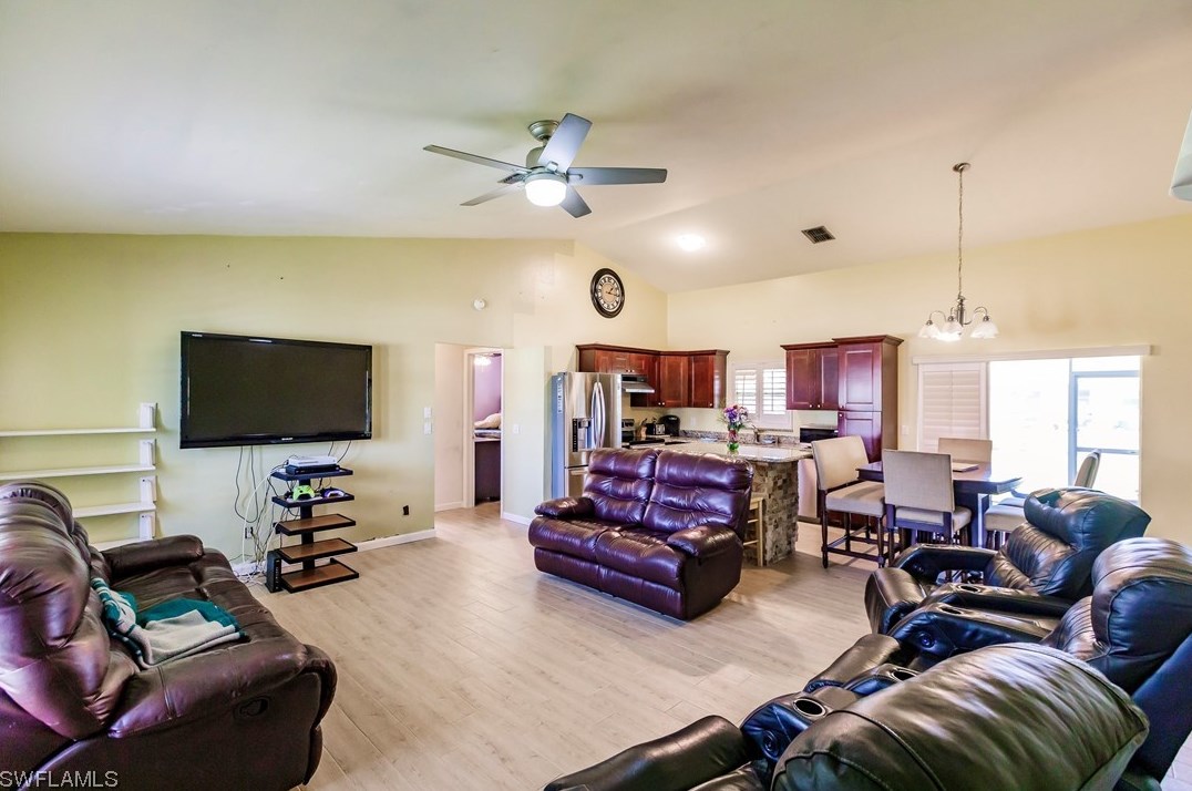 2206 18th Pl, Cape Coral, FL 33990-4727
