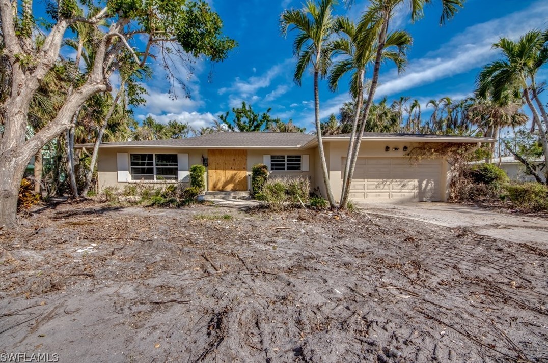 440 Lighthouse Way, Sanibel, FL 33957