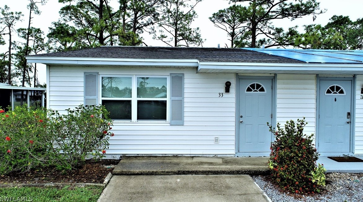 33 Pinewood Blvd, Lehigh Acres, FL 33936