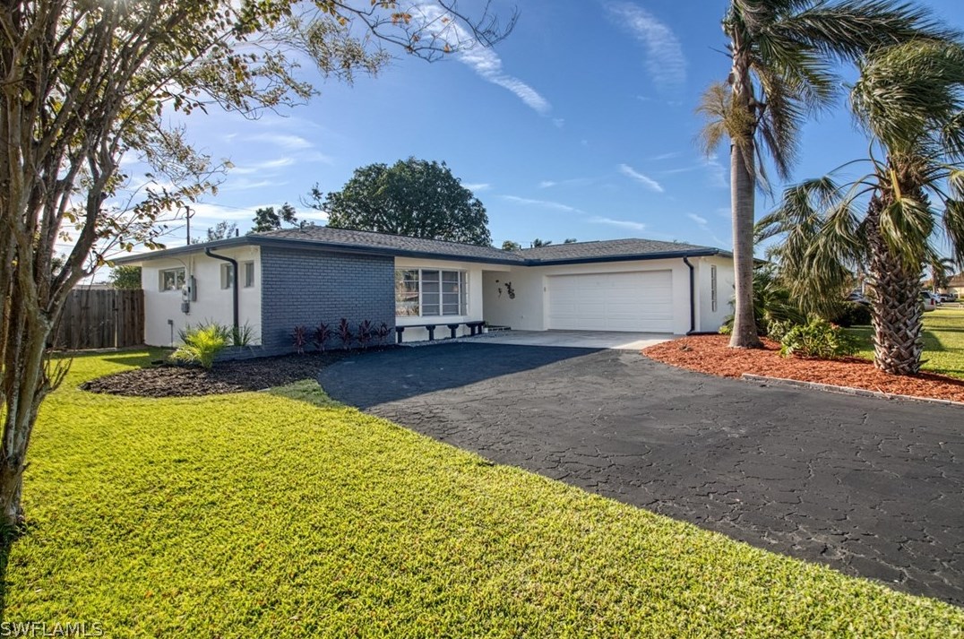 532 Val Mar Dr, Fort Myers, FL 33919-3141