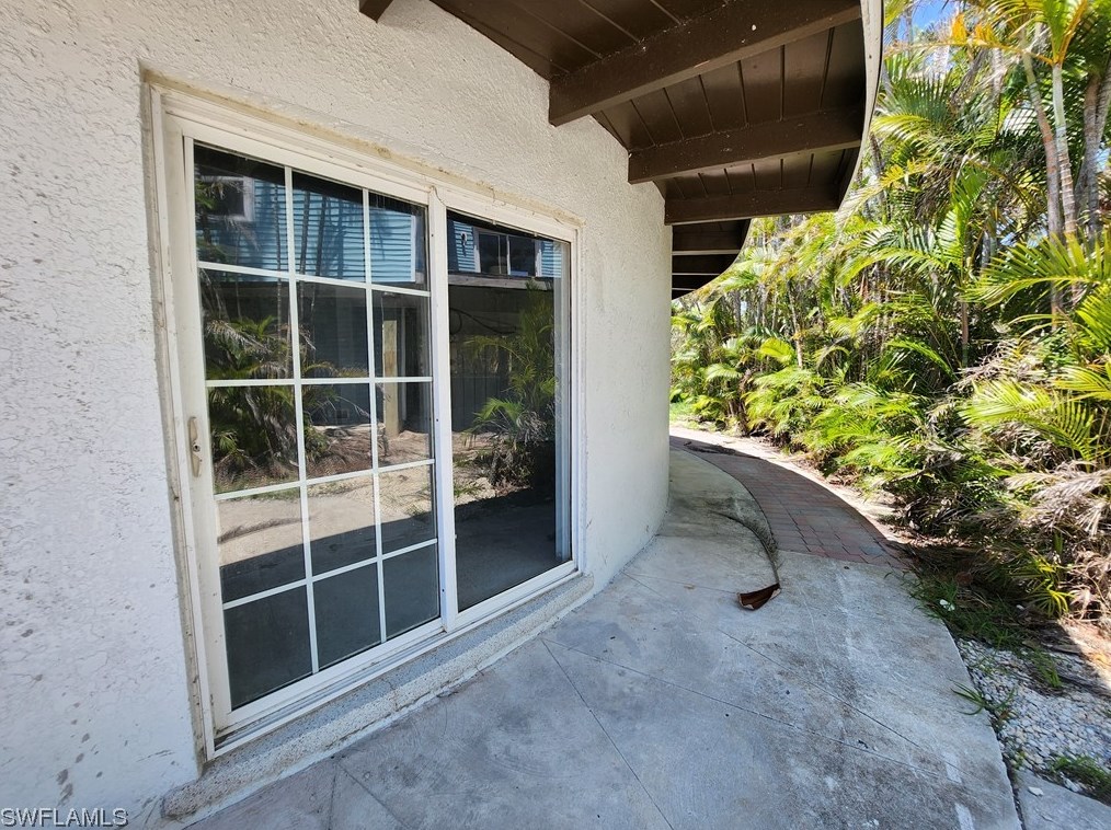 301 Donora Blvd, Fort Myers Beach, FL 33931
