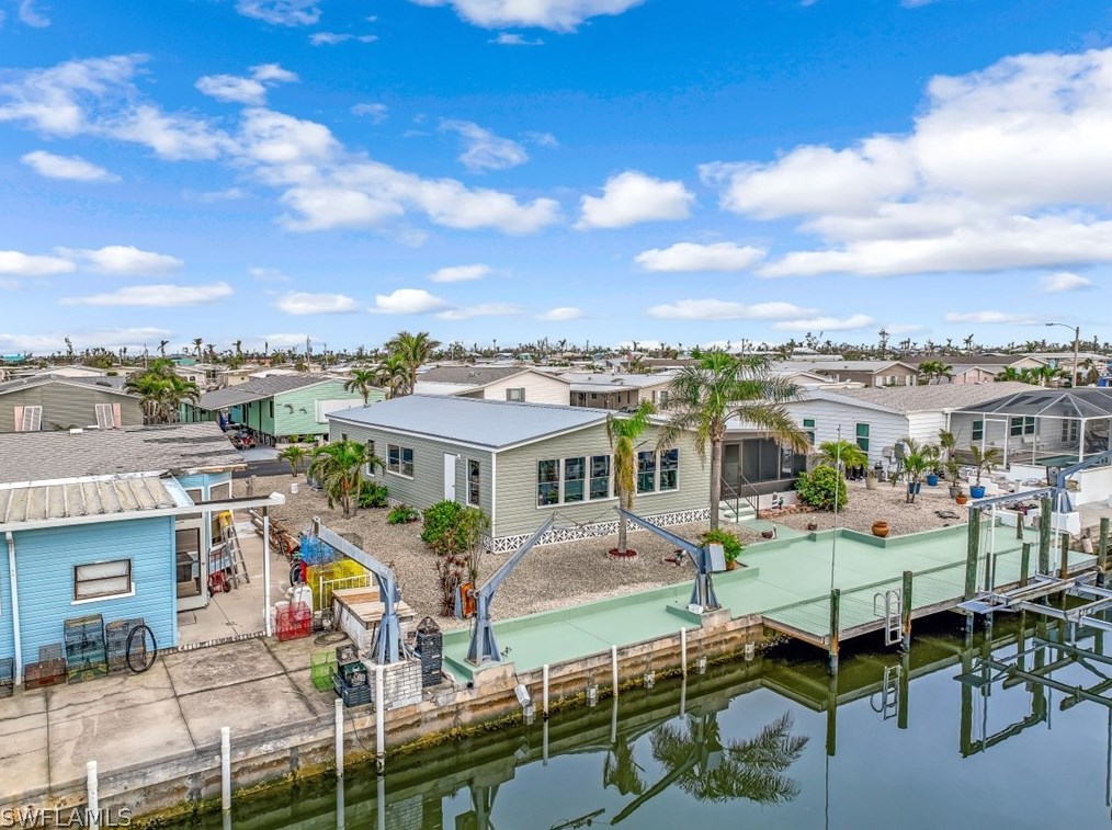 3021 Harpoon Ln, Saint James City, FL 33956