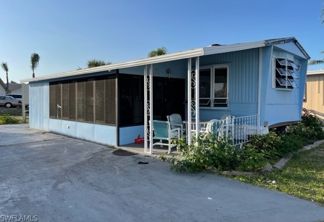 11711 Ariana Dr, Fort Myers, FL 33908-8218