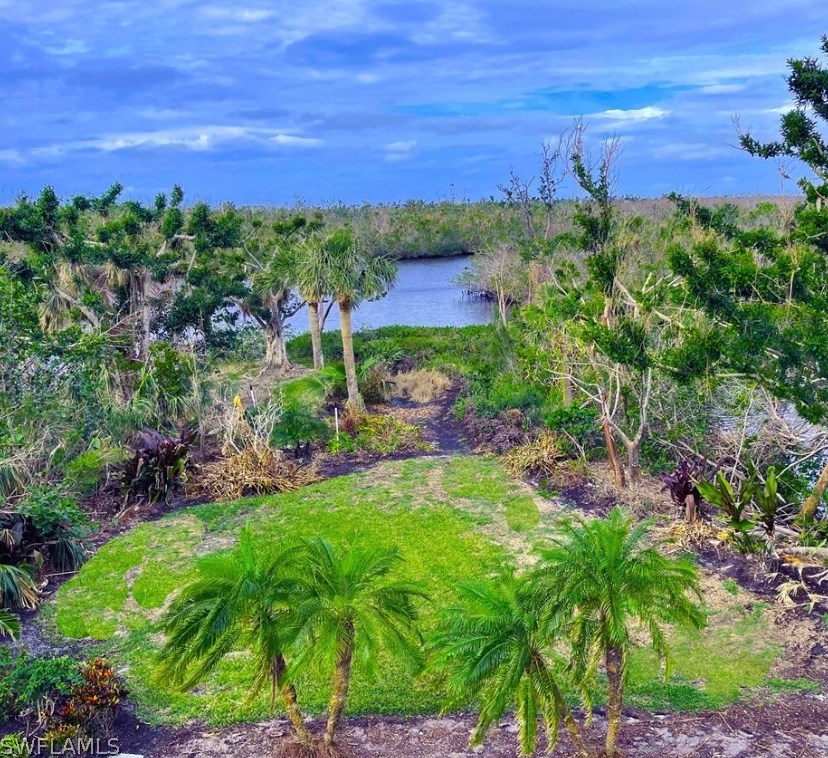 5271 Indian Ct, Sanibel, FL 33957
