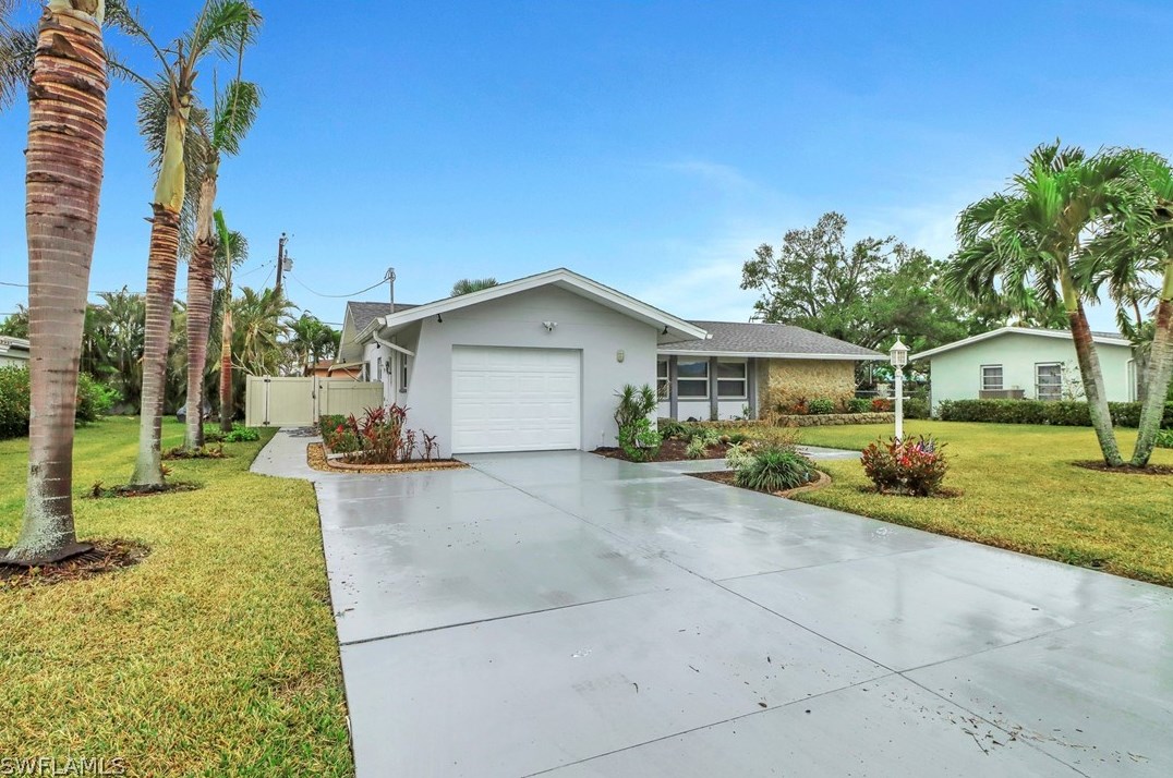 4005 3rd Ave, Cape Coral, FL 33904-8416