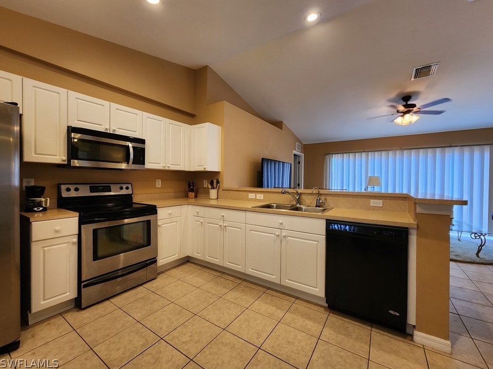 313 Ne 30th St, Cape Coral, FL 33909