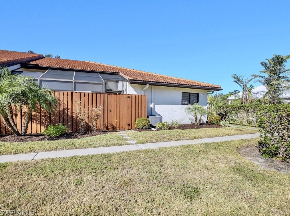 1398 Park Shore Cir, Fort Myers, FL 33901-9625
