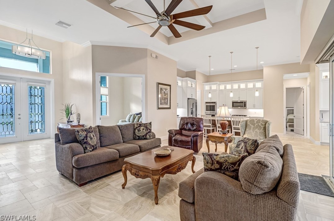 111 12th Ter, Cape Coral FL  33909-1112 exterior