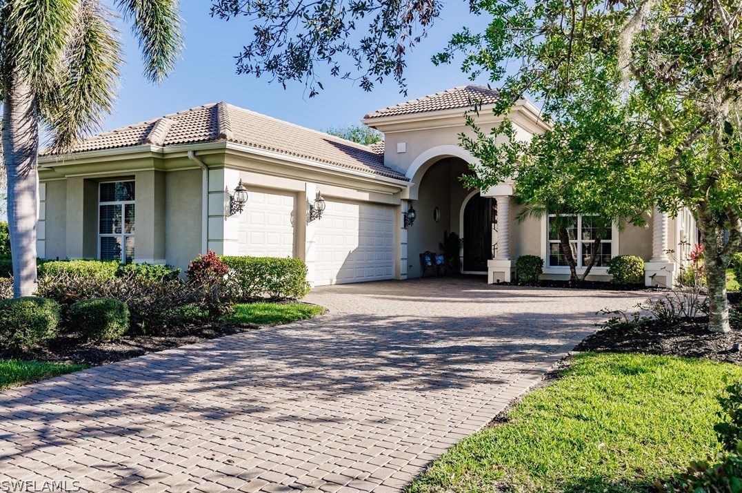 3200 Cypress Marsh Dr, Fort Myers, FL 33905-6250