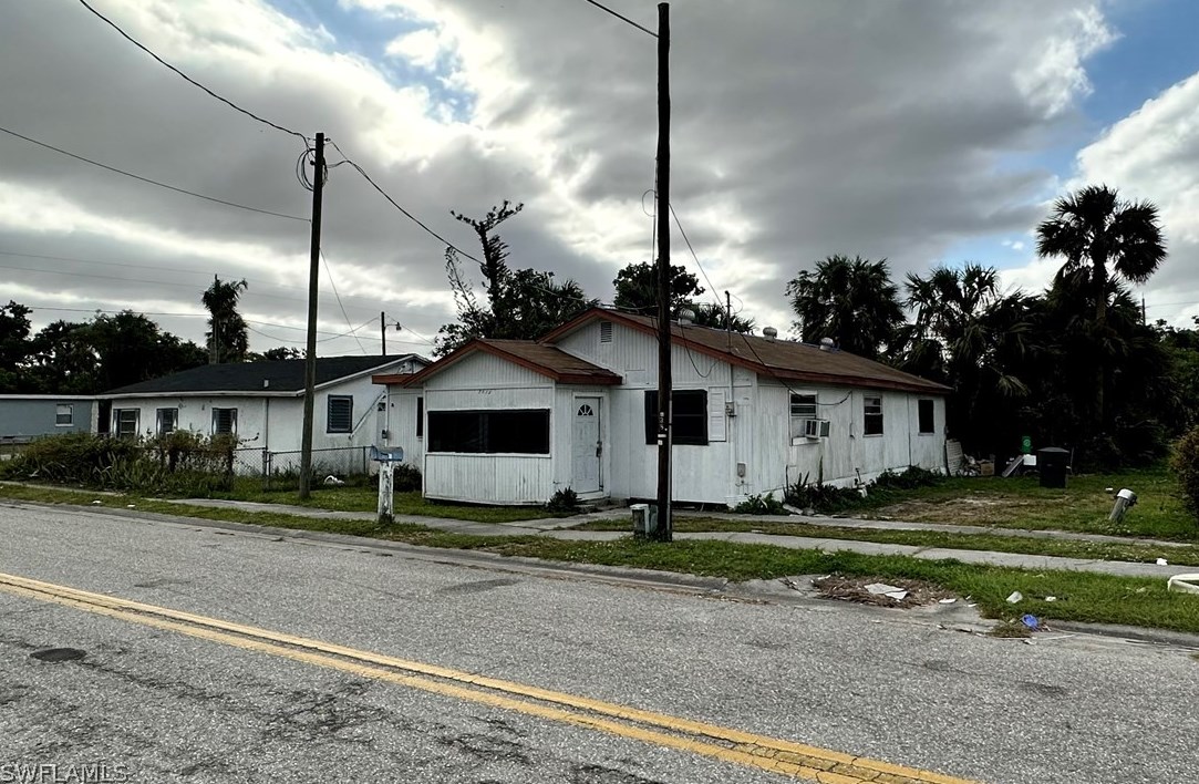 2012 Wright St, Fort Myers, FL 33916-4116