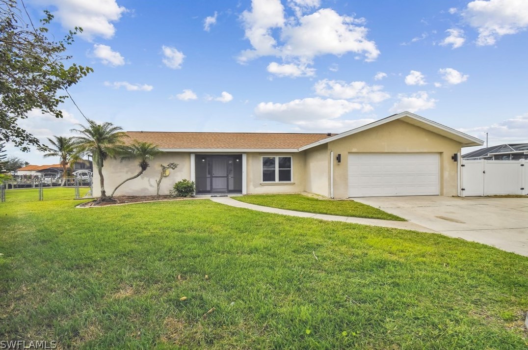 2145 Cape Way, Fort Myers, FL 33917-2505