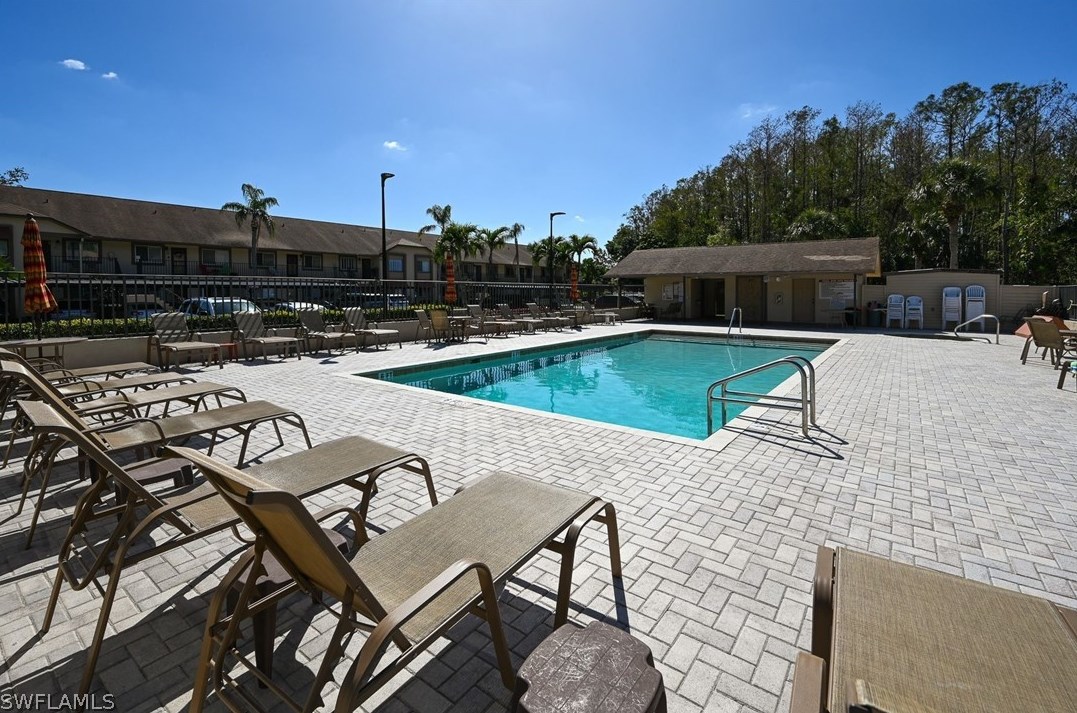 13070 Cross Creek Ct, Fort Myers FL  33912-4606 exterior