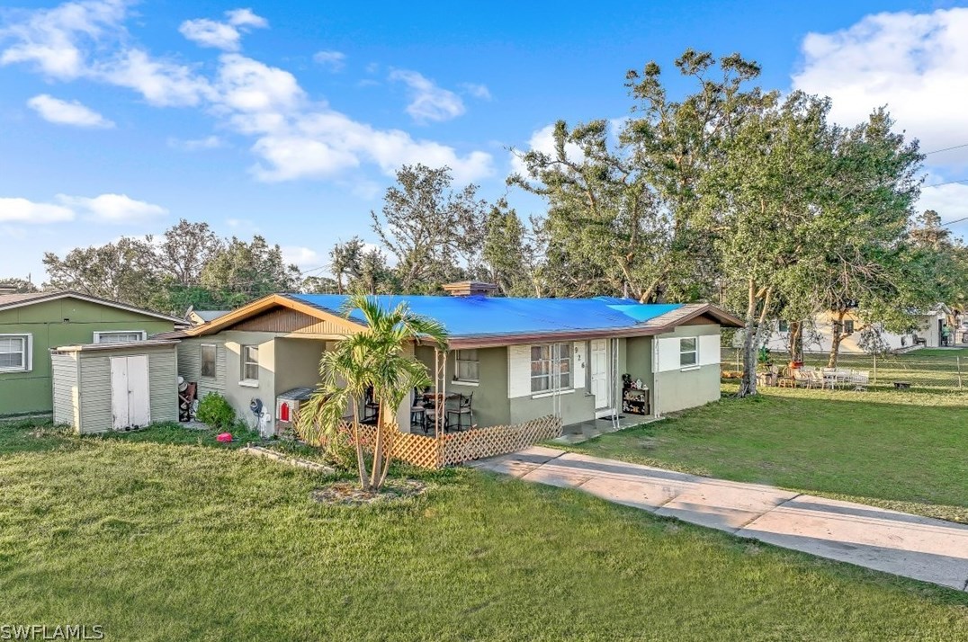 926 Marsh Ave, Fort Myers, FL 33905-4216