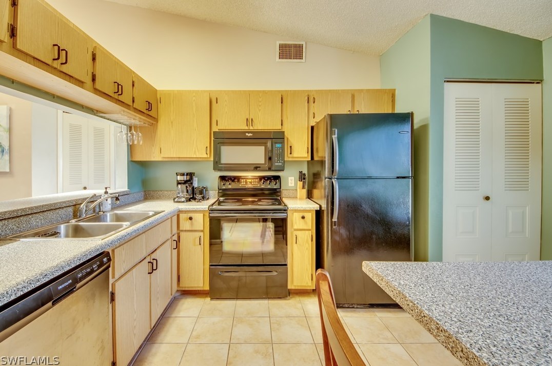 15051 Park Side Dr, Fort Myers, FL 33908-5161