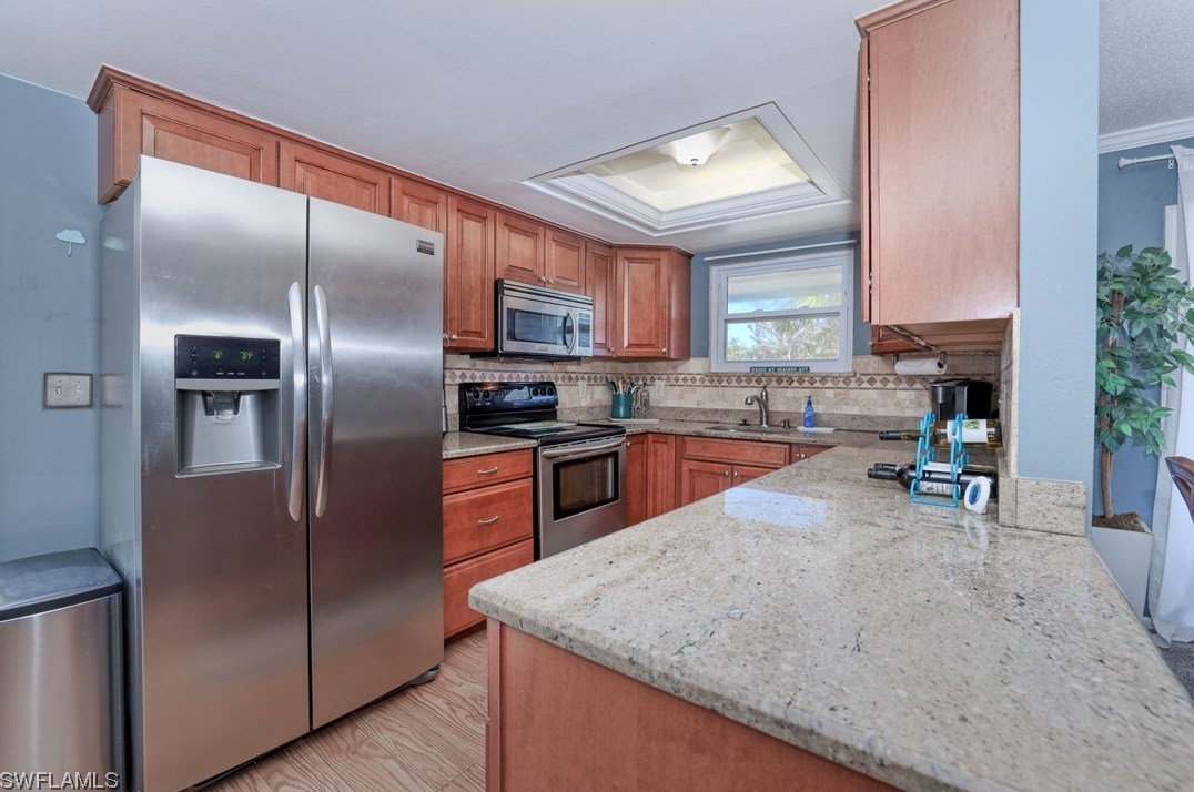 208 Connecticut St, Fort Myers Beach, FL 33931