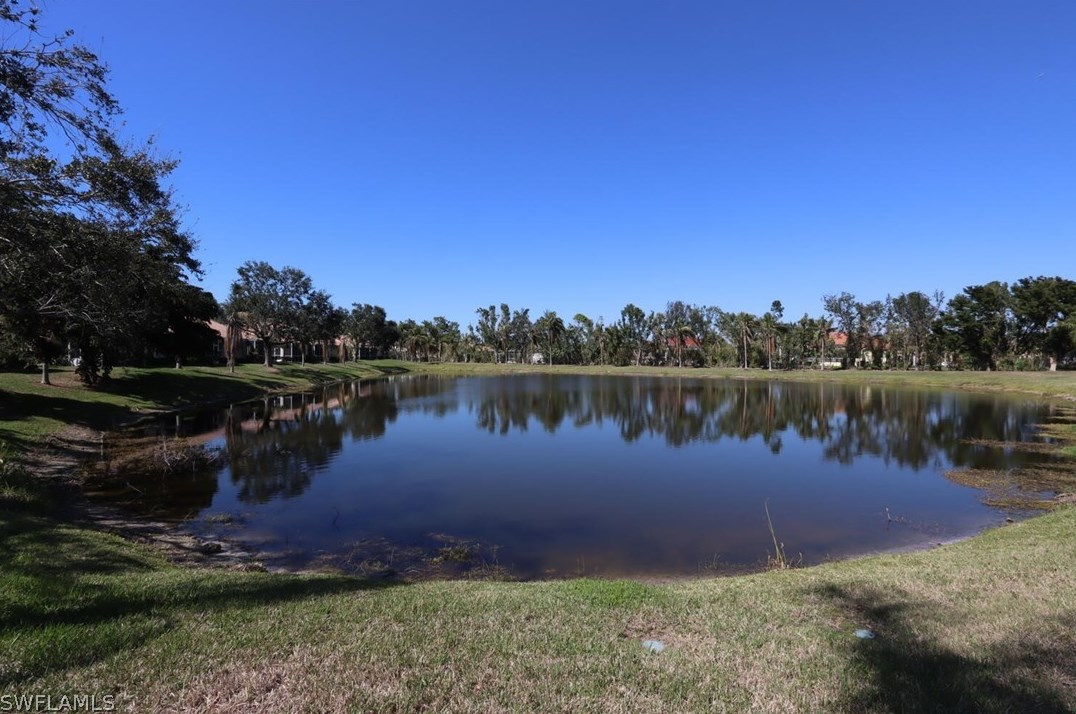 8782 Middlebrook Dr, Fort Myers, FL 33908-9215