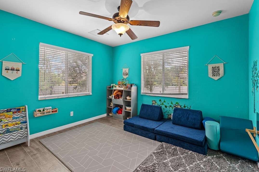 3737 Trent St, Fort Myers FL  33905-5715 exterior