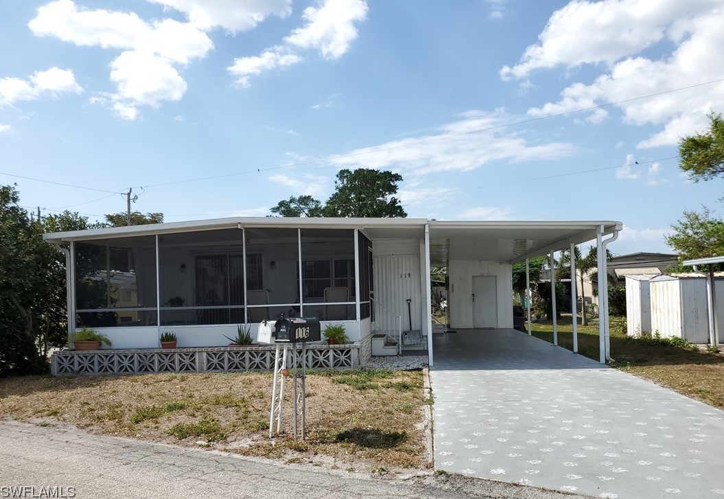 119 Lantern Pl, Fort Myers, FL 33917-6513