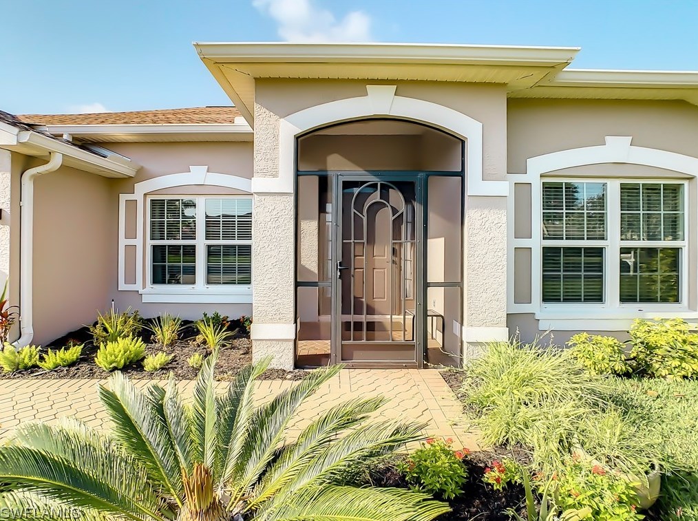 8876 Cypress Preserve Pl, Fort Myers, FL 33912-0828