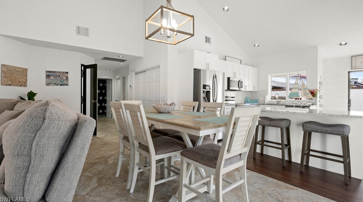 5412 Harbour Castle Dr, Fort Myers FL  33907-7841 exterior