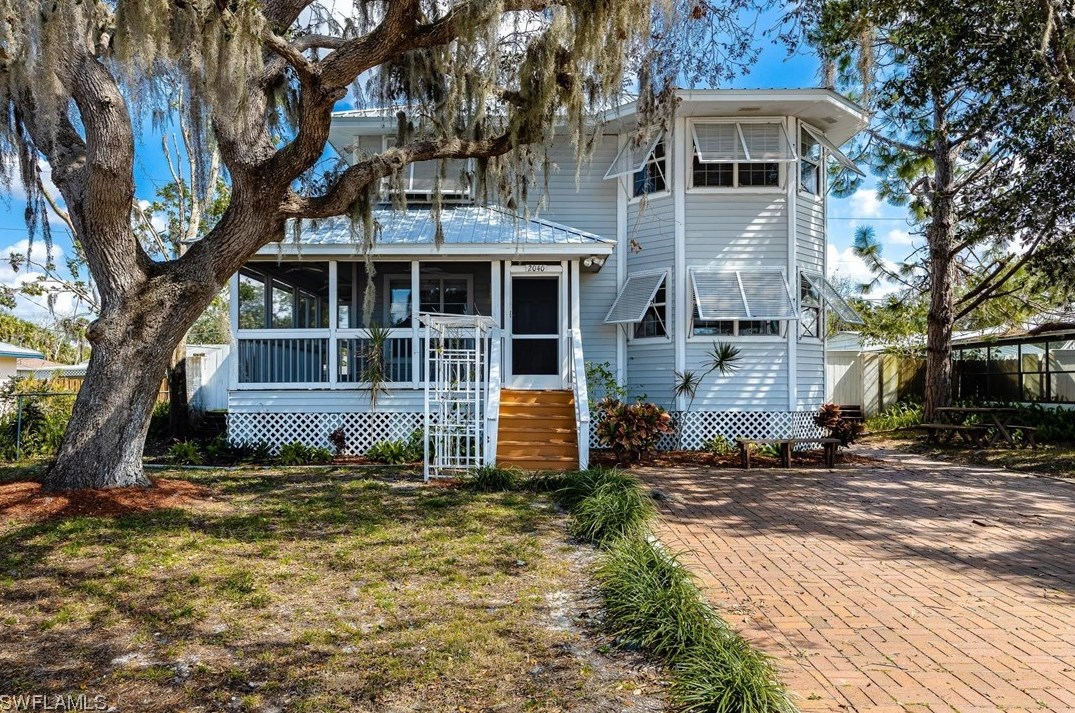 2040 Clarke Ave, Fort Myers, FL 33905-7103