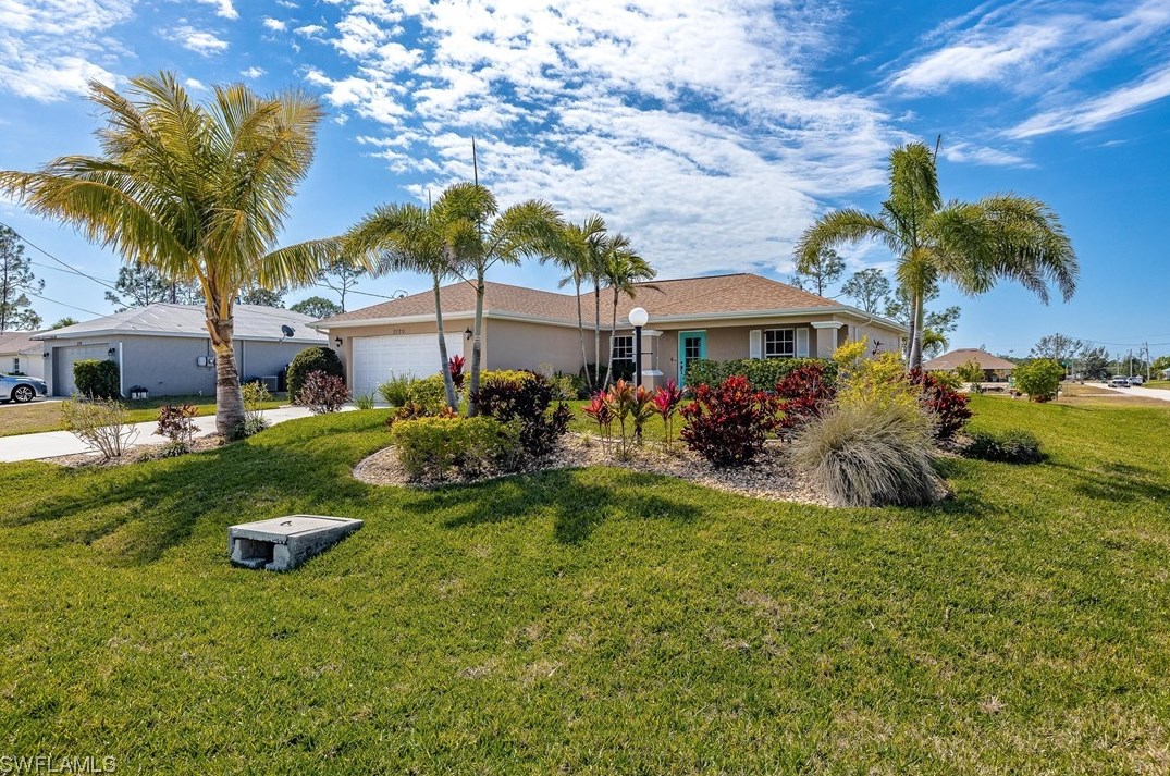 3720 11th Pl, Cape Coral, FL 33909-6457