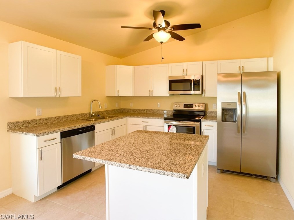 319 Ne 7th St, Cape Coral, FL 33909