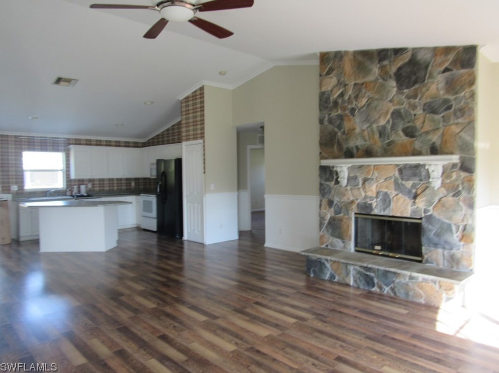 2301 Ne 35th St, Cape Coral, FL 33909