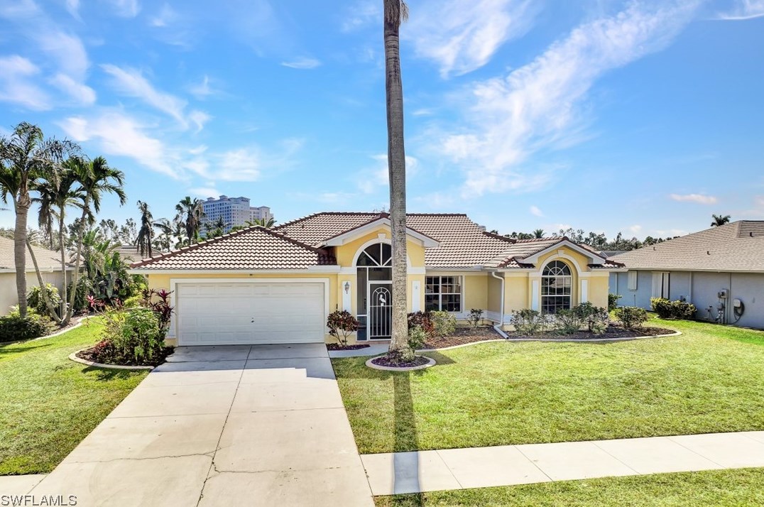 1046 57th St, Cape Coral, FL 33914-8043