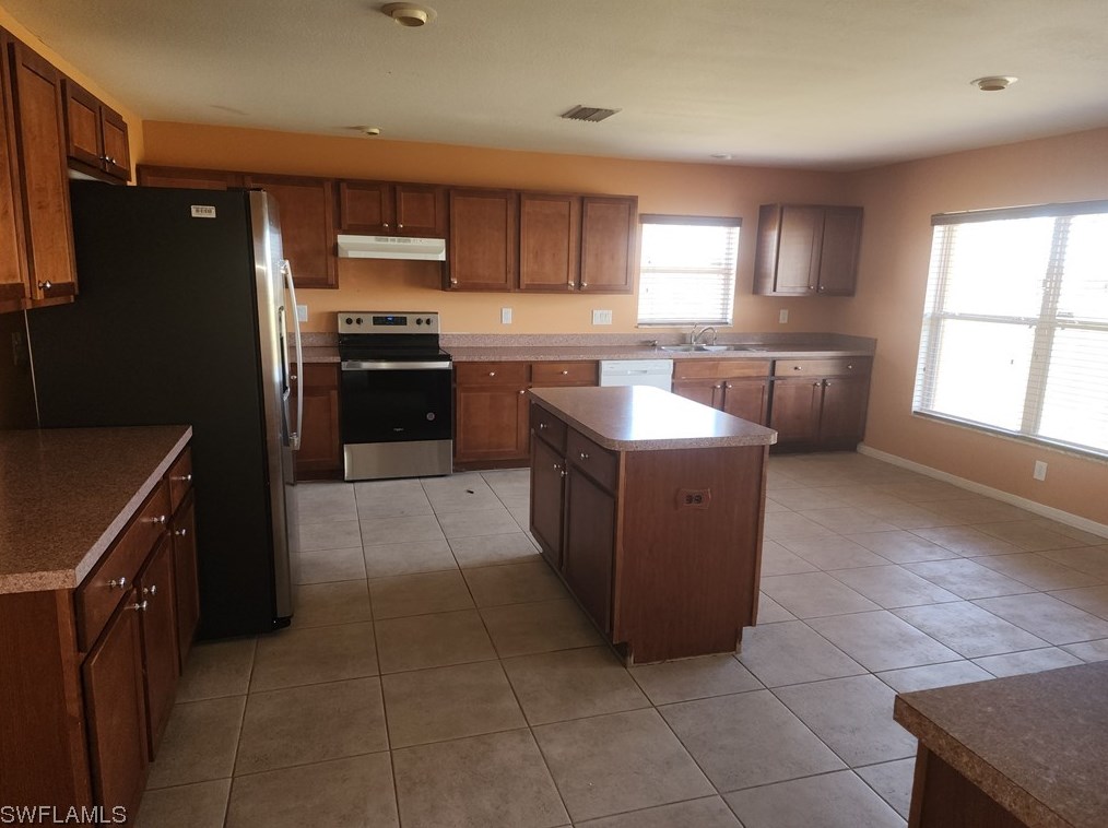 2435 Nw 7th Ter, Cape Coral, FL 33993
