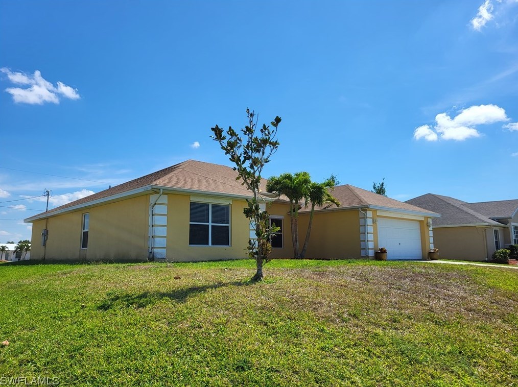 1421 Ne 12th Ave, Cape Coral, FL 33909