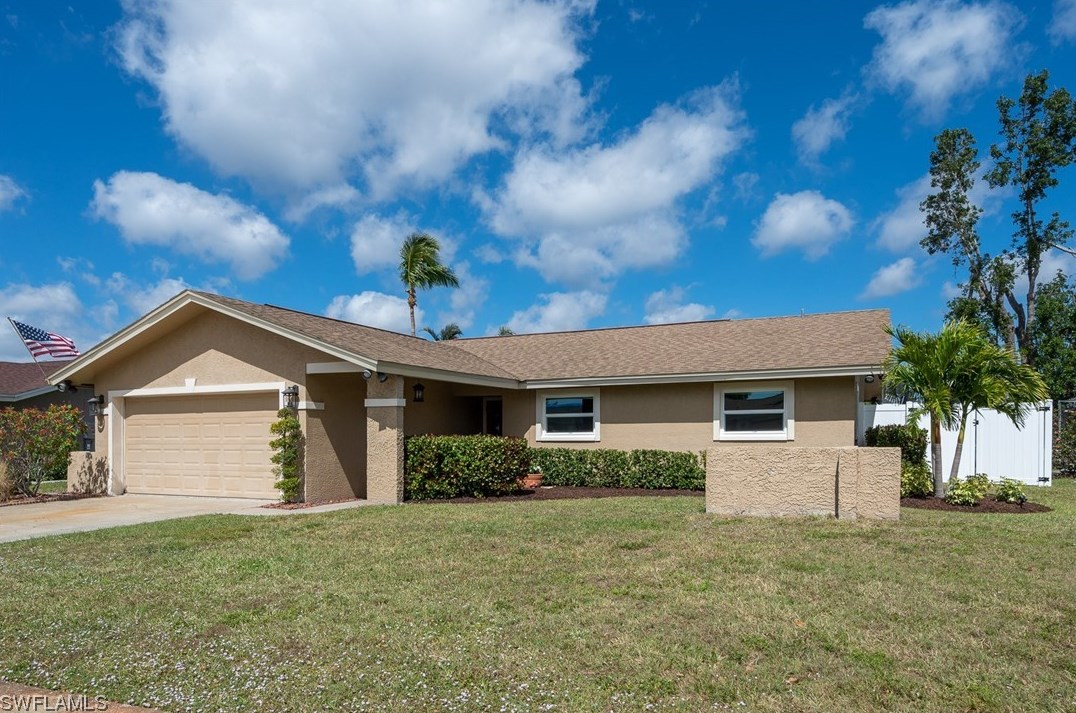 861 Hofstra Dr, Fort Myers, FL 33919-5026
