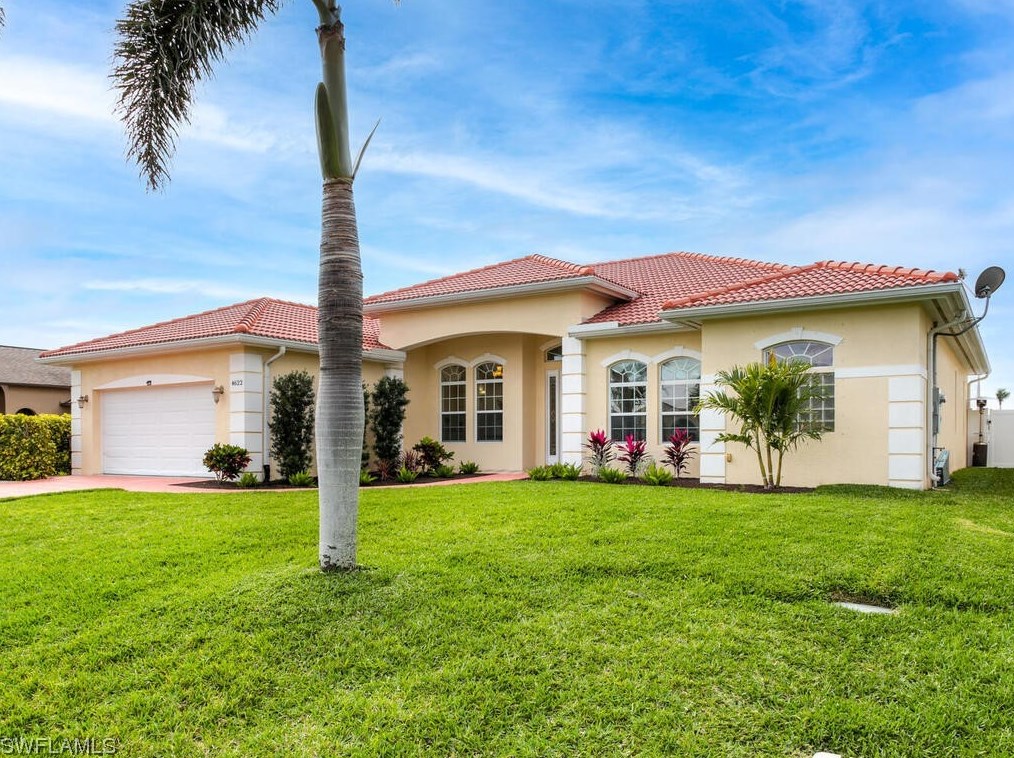 4622 25th Pl, Cape Coral, FL 33914-3505