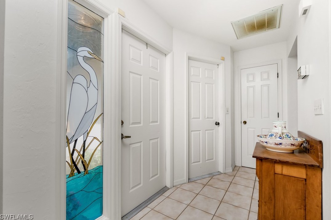 2243 Everest Pkwy, Cape Coral, FL 33904-3351