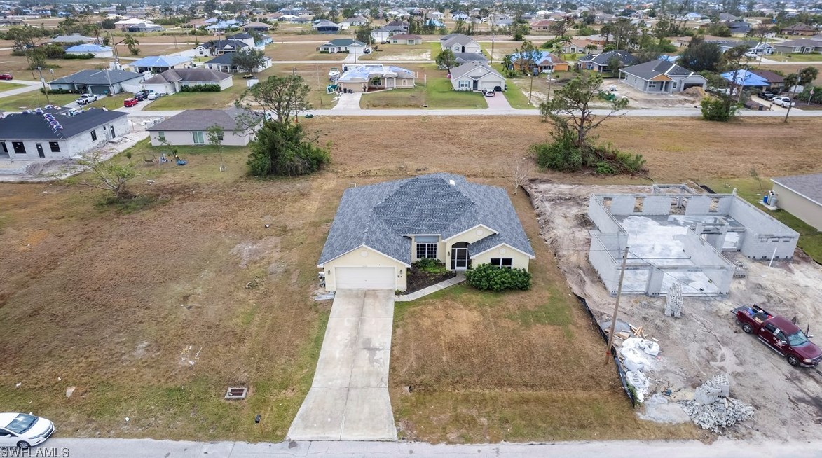 1732 15th Ter, Cape Coral, FL 33990-3867