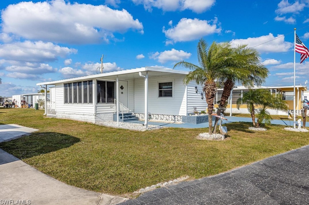 3134 Venus Ln, Fort Myers, FL 33903-1110