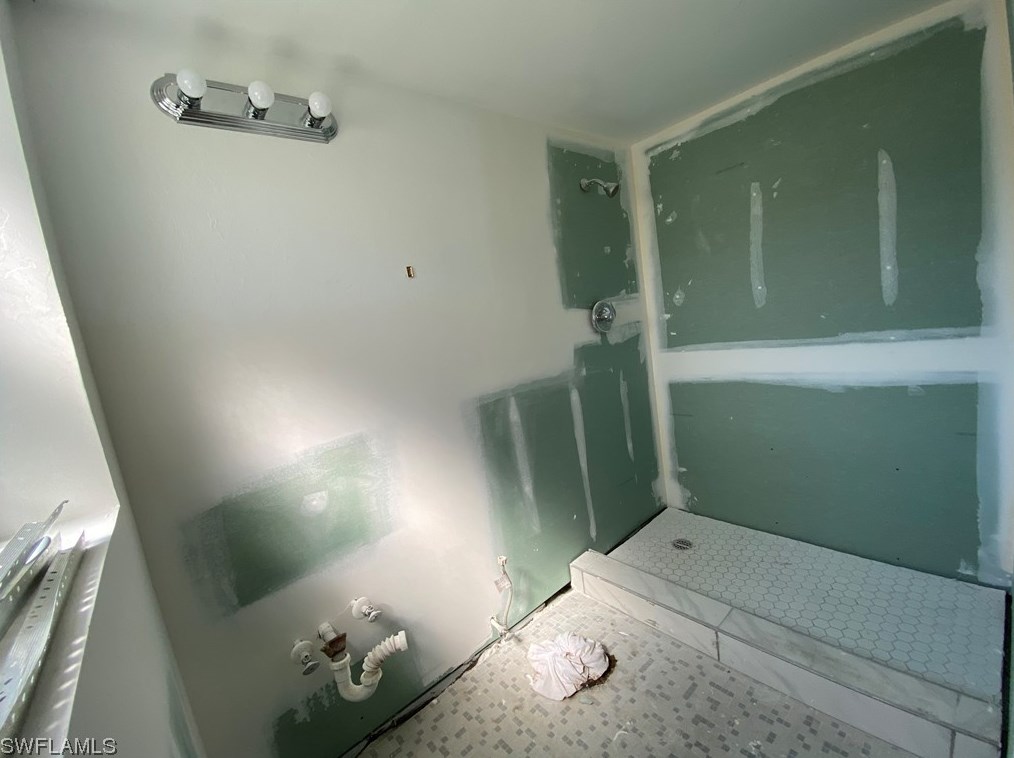 2544 1st St, Fort Myers FL  33901-2431 exterior