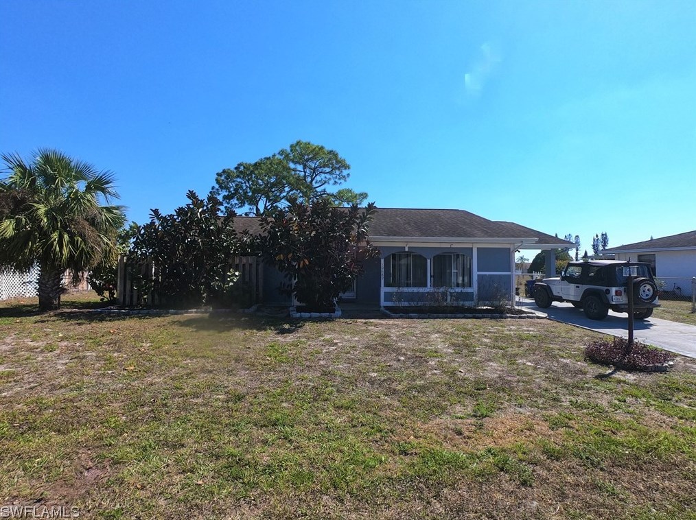 10689 Tuliptree Ct, Lehigh Acres, FL 33936