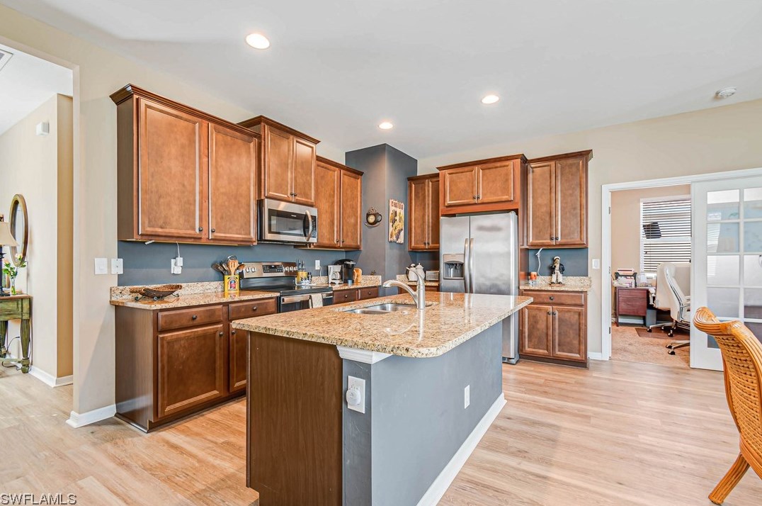 2190 Summersweet Dr, Alva, FL